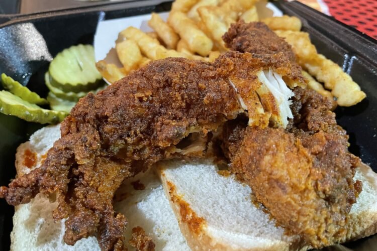 Dave's Hot Chicken Review