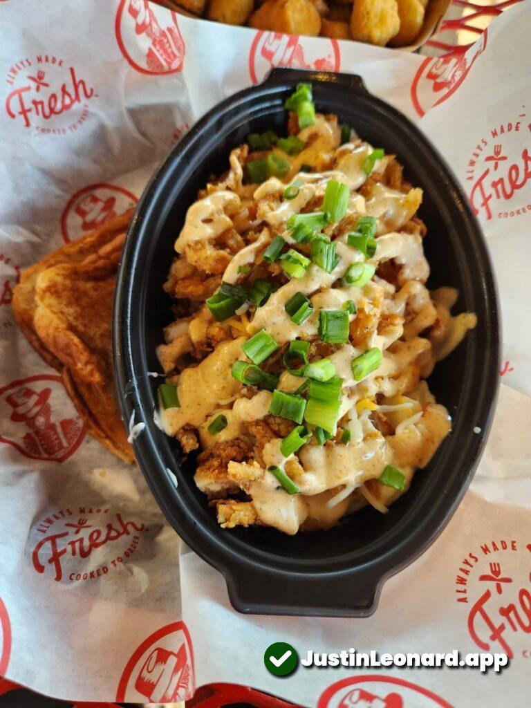 Buffalo Mac and Cheese Bowl top down view